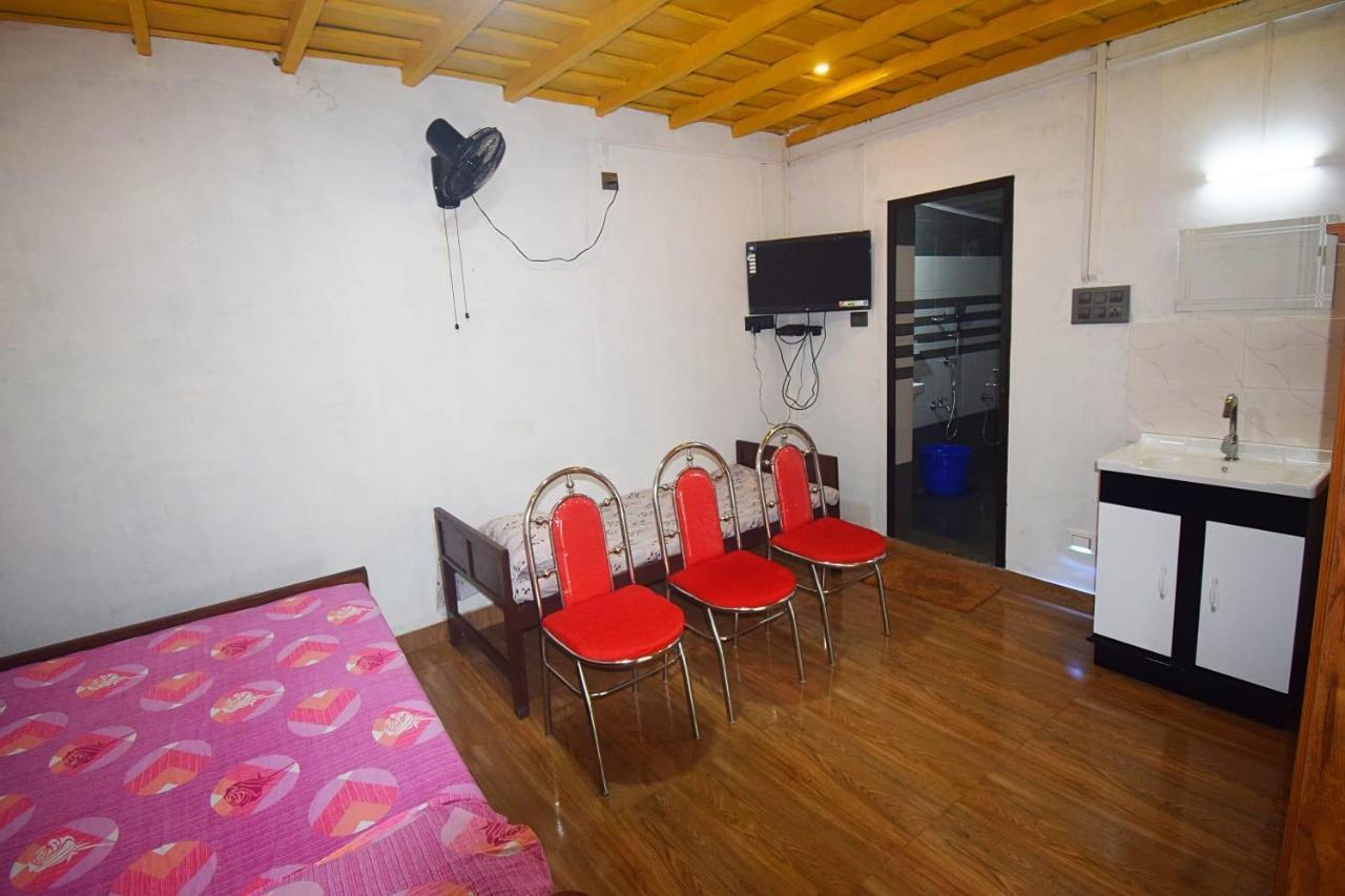 Munroe Inn Homestay Коллам Екстер'єр фото